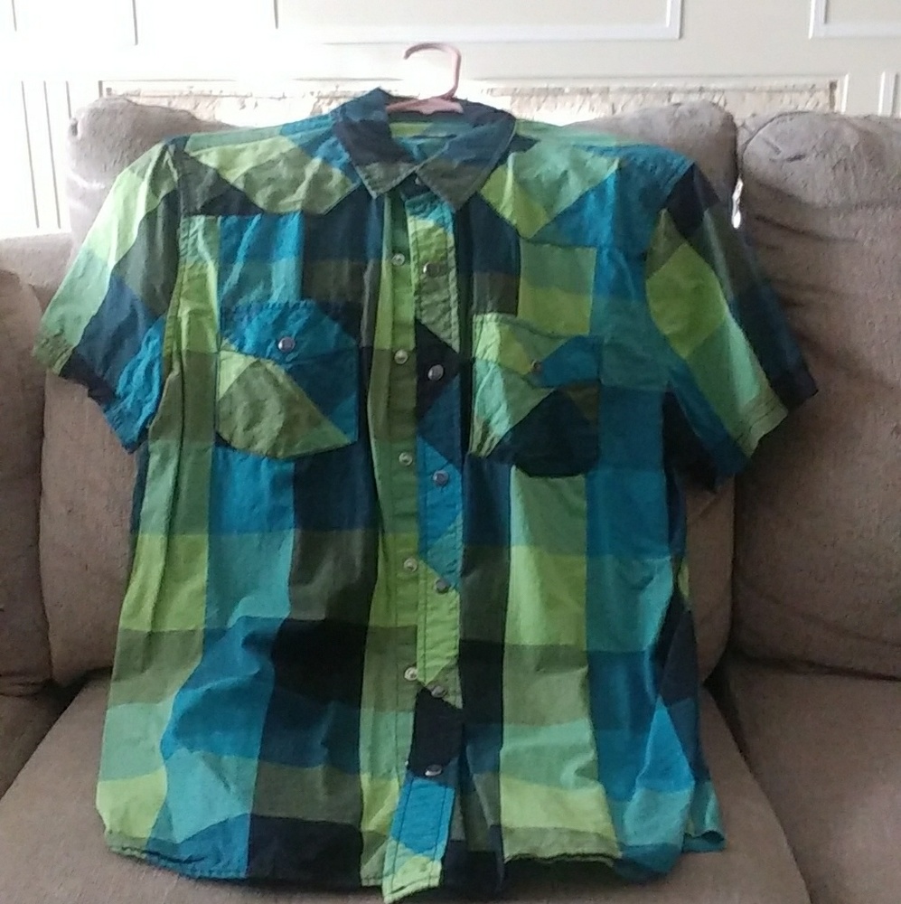 Men's short sleeve shirt